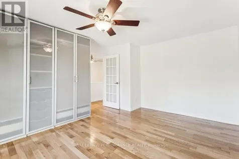 6 Gillespie Crescent Ottawa ON K1V 9X8
