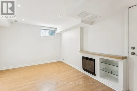 6 Gillespie Crescent Ottawa ON K1V 9X8