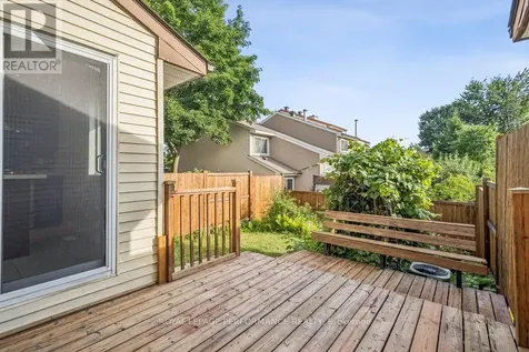 6 Gillespie Crescent Ottawa ON K1V 9X8