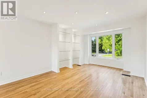 6 Gillespie Crescent Ottawa ON K1V 9X8