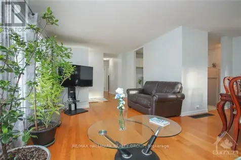 45 Hilliard Avenue Ottawa ON K2E 6B9
