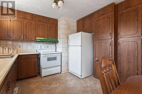 2184 Melfort Street Ottawa ON K1G 1H7