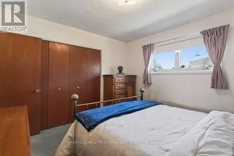 2184 Melfort Street Ottawa ON K1G 1H7