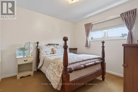 2184 Melfort Street Ottawa ON K1G 1H7