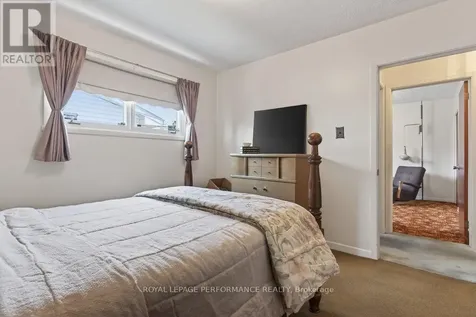 2184 Melfort Street Ottawa ON K1G 1H7
