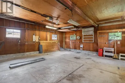 2184 Melfort Street Ottawa ON K1G 1H7