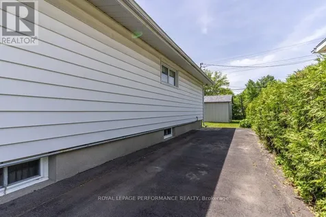 2184 Melfort Street Ottawa ON K1G 1H7