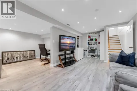 3008 Palmer Drive Burlington ON L7M 1L2