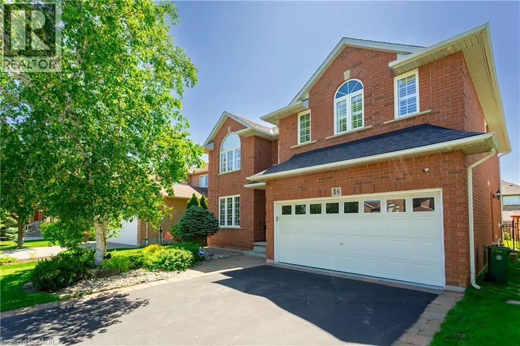 36 Wiltshire Place Ancaster ON L9K 1M5