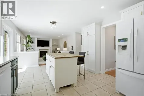 36 Wiltshire Place Ancaster ON L9K 1M5
