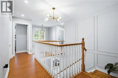 36 Wiltshire Place Ancaster ON L9K 1M5