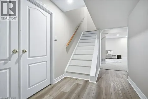 36 Wiltshire Place Ancaster ON L9K 1M5