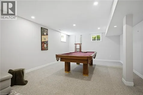 36 Wiltshire Place Ancaster ON L9K 1M5