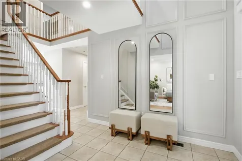 36 Wiltshire Place Ancaster ON L9K 1M5