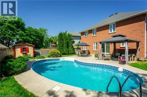 36 Wiltshire Place Ancaster ON L9K 1M5