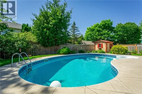 36 Wiltshire Place Ancaster ON L9K 1M5