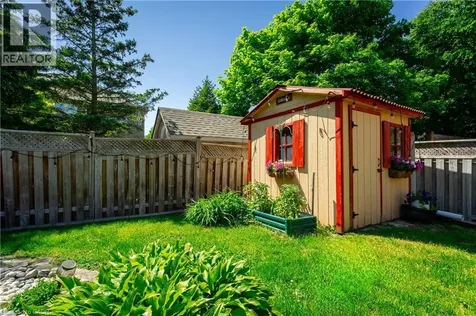 36 Wiltshire Place Ancaster ON L9K 1M5