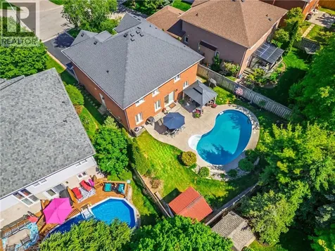 36 Wiltshire Place Ancaster ON L9K 1M5