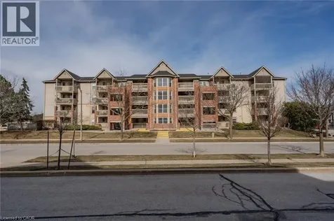 4015 Kilmer Drive Burlington ON L7M 4M4