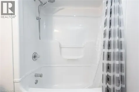 4015 Kilmer Drive Burlington ON L7M 4M4