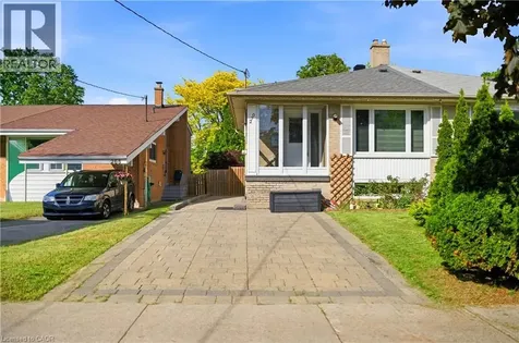 270 Roywood Drive North York ON M3A 2E6