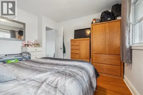 9 Grenadier Drive Hamilton ON L8T 4C7