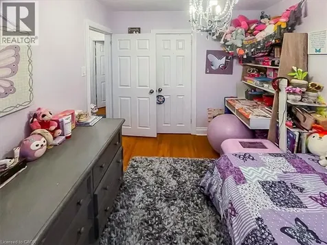 9 Grenadier Drive Hamilton ON L8T 4C7