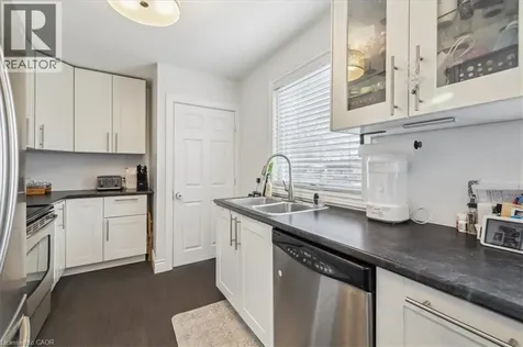 9 Grenadier Drive Hamilton ON L8T 4C7