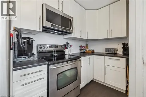 9 Grenadier Drive Hamilton ON L8T 4C7