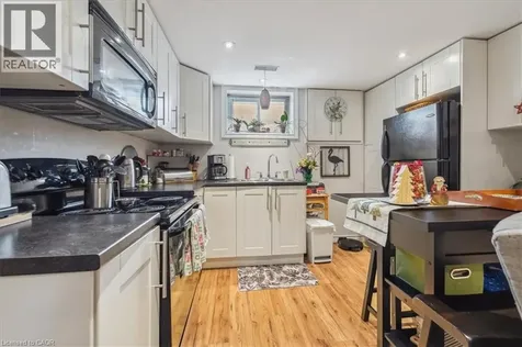9 Grenadier Drive Hamilton ON L8T 4C7