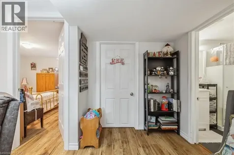 9 Grenadier Drive Hamilton ON L8T 4C7