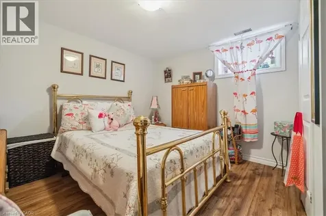 9 Grenadier Drive Hamilton ON L8T 4C7