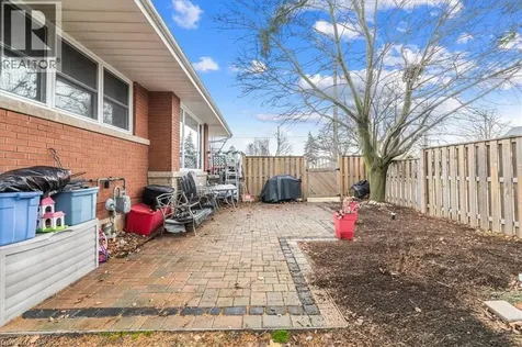 9 Grenadier Drive Hamilton ON L8T 4C7