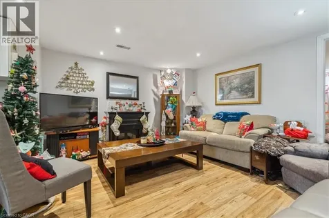9 Grenadier Drive Hamilton ON L8T 4C7