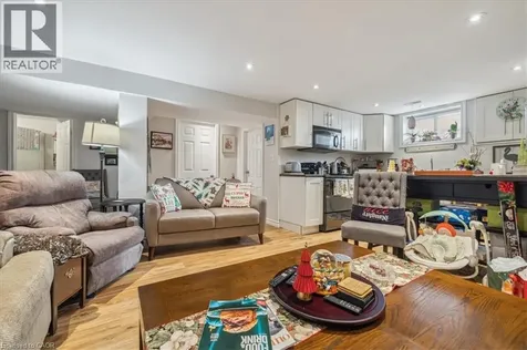 9 Grenadier Drive Hamilton ON L8T 4C7