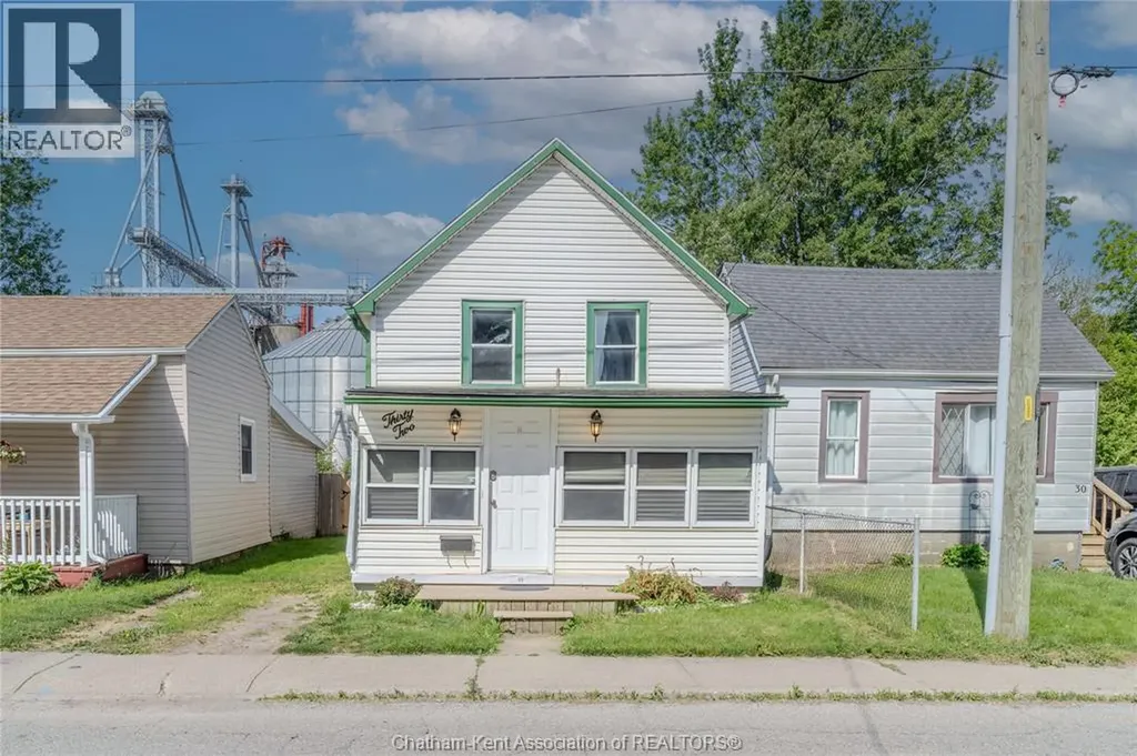 32 Degge Street Chatham ON N7M 4X2