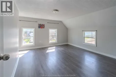 32 Degge Street Chatham ON N7M 4X2