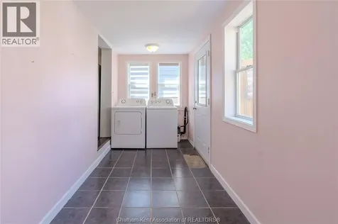 32 Degge Street Chatham ON N7M 4X2