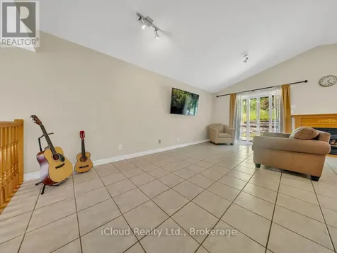 308 Keewatin Avenue Kitchener ON N2B 3W3
