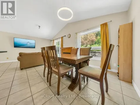 308 Keewatin Avenue Kitchener ON N2B 3W3