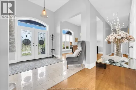2895 Piccadilly Avenue Tecumseh ON N0R 1L0