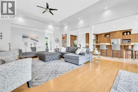 2895 Piccadilly Avenue Tecumseh ON N0R 1L0
