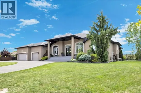 2895 Piccadilly Avenue Tecumseh ON N0R 1L0
