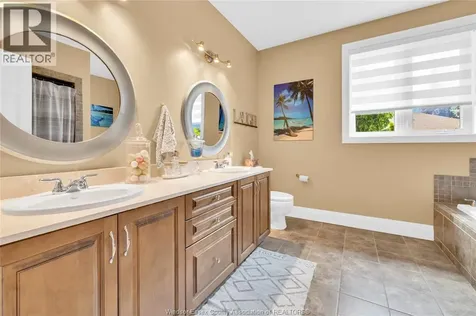 2895 Piccadilly Avenue Tecumseh ON N0R 1L0