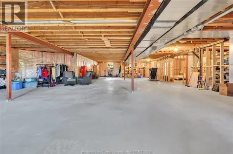 2895 Piccadilly Avenue Tecumseh ON N0R 1L0
