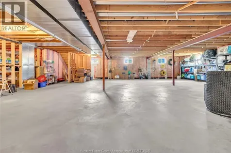 2895 Piccadilly Avenue Tecumseh ON N0R 1L0