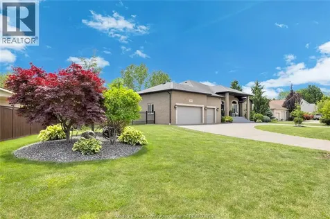 2895 Piccadilly Avenue Tecumseh ON N0R 1L0