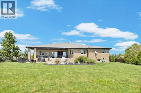 2895 Piccadilly Avenue Tecumseh ON N0R 1L0