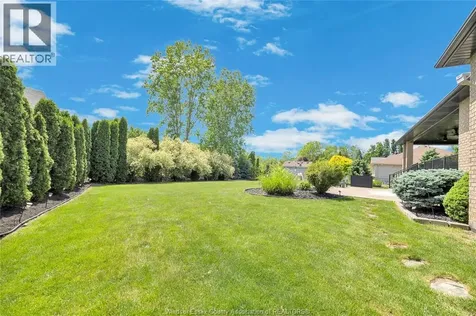 2895 Piccadilly Avenue Tecumseh ON N0R 1L0