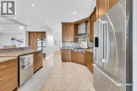 2895 Piccadilly Avenue Tecumseh ON N0R 1L0